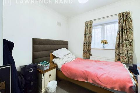 2 Acorn Grove, Ruislip, HA4 6PL