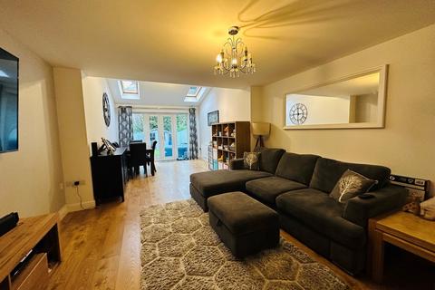 3 bedroom terraced house for sale, Wayside, Wokingham, RG41