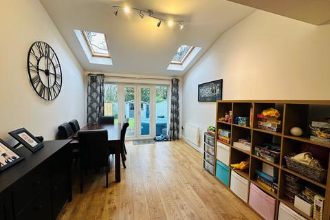 26 Wayside, Winnersh, Wokingham, RG41 1AD