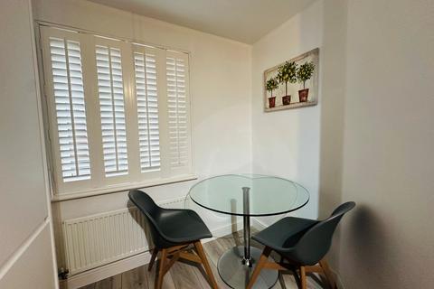 26 Wayside, Winnersh, Wokingham, RG41 1AD