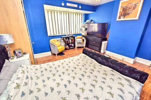 2 bedroom terraced house for sale, Toft Street, Leeds, West Yorkshire