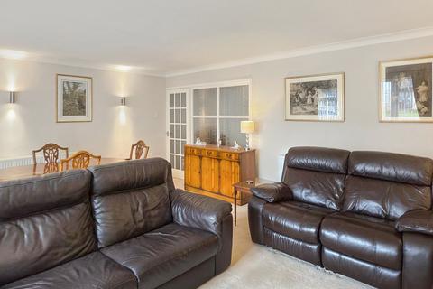22 Cranbrook Drive, Kennington, Oxford, OX1 5RR