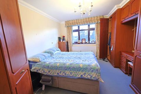 1 bedroom flat for sale, Eaton Court, 126 Edgware Way, Edgware, Greater London, HA8