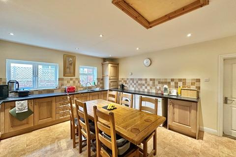 6 bedroom detached house for sale, Stanhope Street, Hereford, HR4