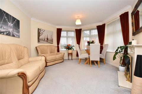 3 bedroom apartment for sale, Turnberry Gardens, Tingley, Wakefield, West Yorkshire