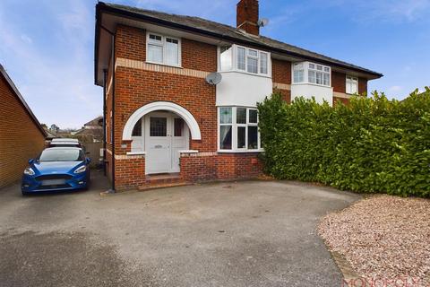 3 bedroom semi-detached house for sale, Chester Road, Wrexham