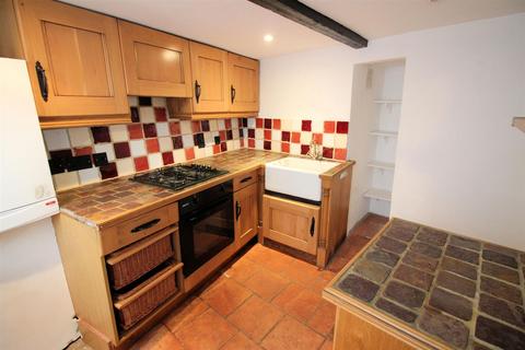 2 bedroom house to rent, Castle Street, Aylesbury