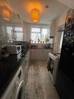 3 bedroom semi-detached house to rent, Waltham Drive, Edgware, HA8