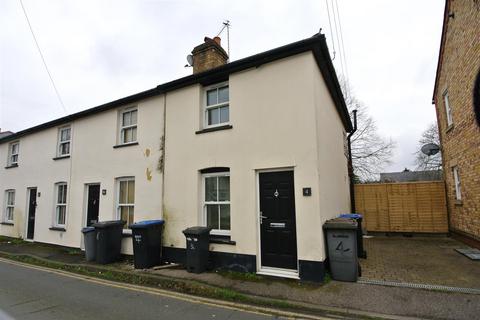 1 bedroom semi-detached house to rent, Rusham Road, Egham TW20