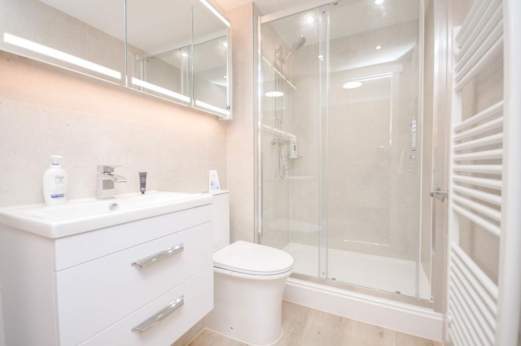 Main Bathroom