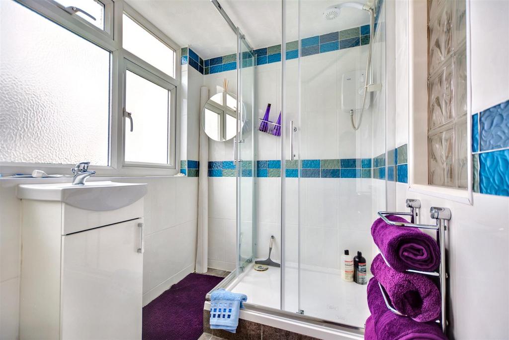 En Suite 1.jpeg