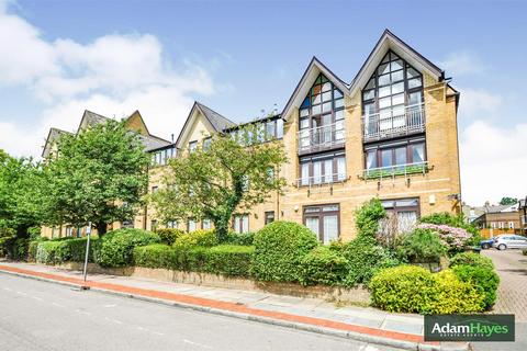 1 bedroom retirement property for sale, Sandringham Gardens, London N12