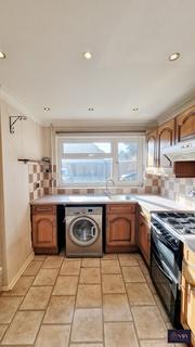 undefined, Latham Avenue, Camberley GU16