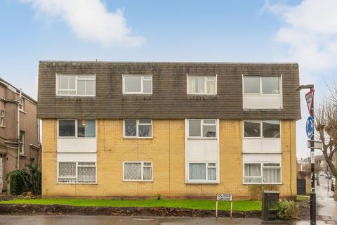 Holmesdale Road, SE25, South Norwood, London, SE25
