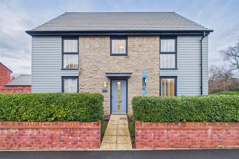 4 bedroom detached house to rent, Dowsell Way, Yate, Bristol, BS37