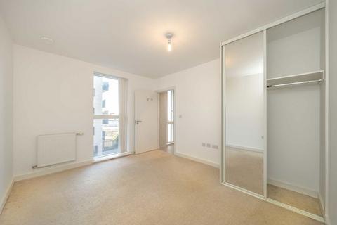 39, Valley House Manor Road, London, W13 0EW