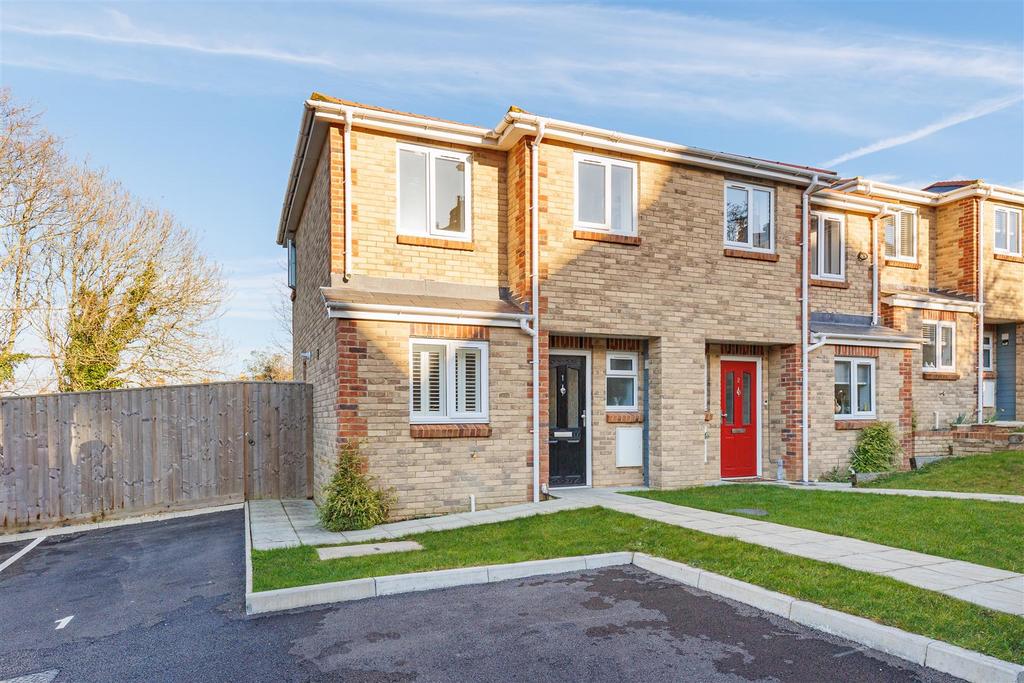1 Stilt House Close