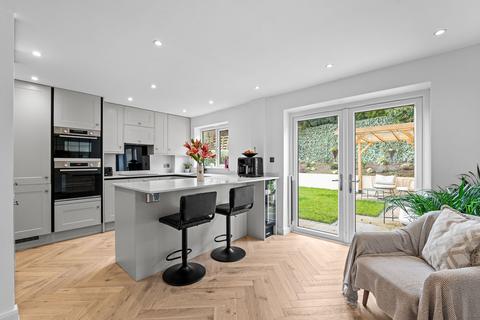 28 Wagtail Gardens, South Croydon, CR2 8TA