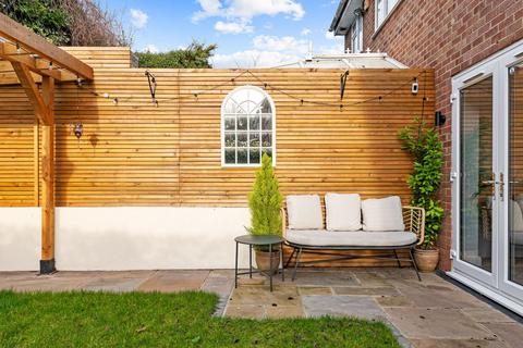 28 Wagtail Gardens, South Croydon, CR2 8TA