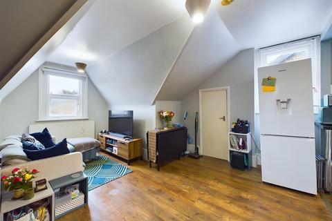 1 bedroom flat for sale, Croham Road, South Croydon CR2