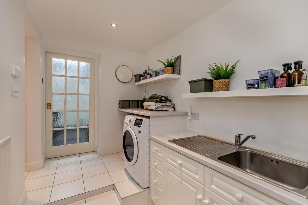 8636336-interior08-800.jpg