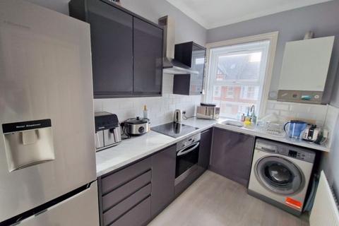 1 bedroom flat for sale, Victoria Road, Exmouth, EX8 1DW