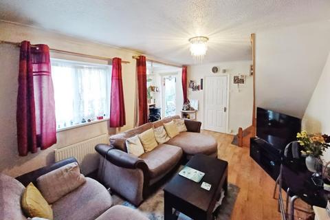 2 bedroom semi-detached bungalow for sale, Magpie Hall Road, Chatham