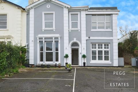 2 bedroom apartment for sale, 19 Cleveland Road, Torquay TQ2