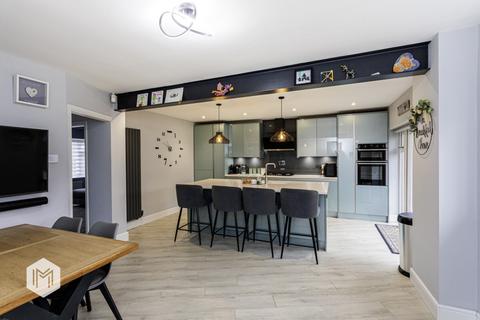 7 Edgworth Drive, Bury, BL8 2EB