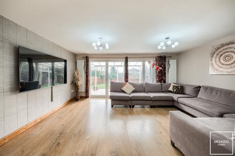 undefined, Kesteven Close, Edgbaston B15