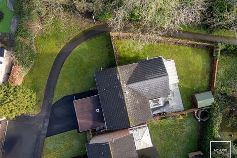 undefined, Kesteven Close, Edgbaston B15