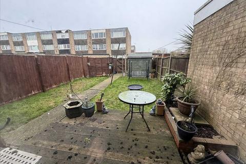 15 Thames Walk, Corby, NN17 2HB