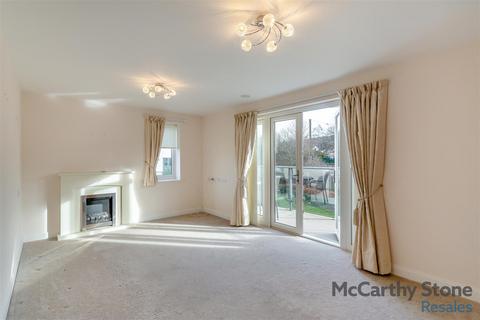 2 bedroom apartment for sale, Chesterton Court, Railway Road, Ilkley