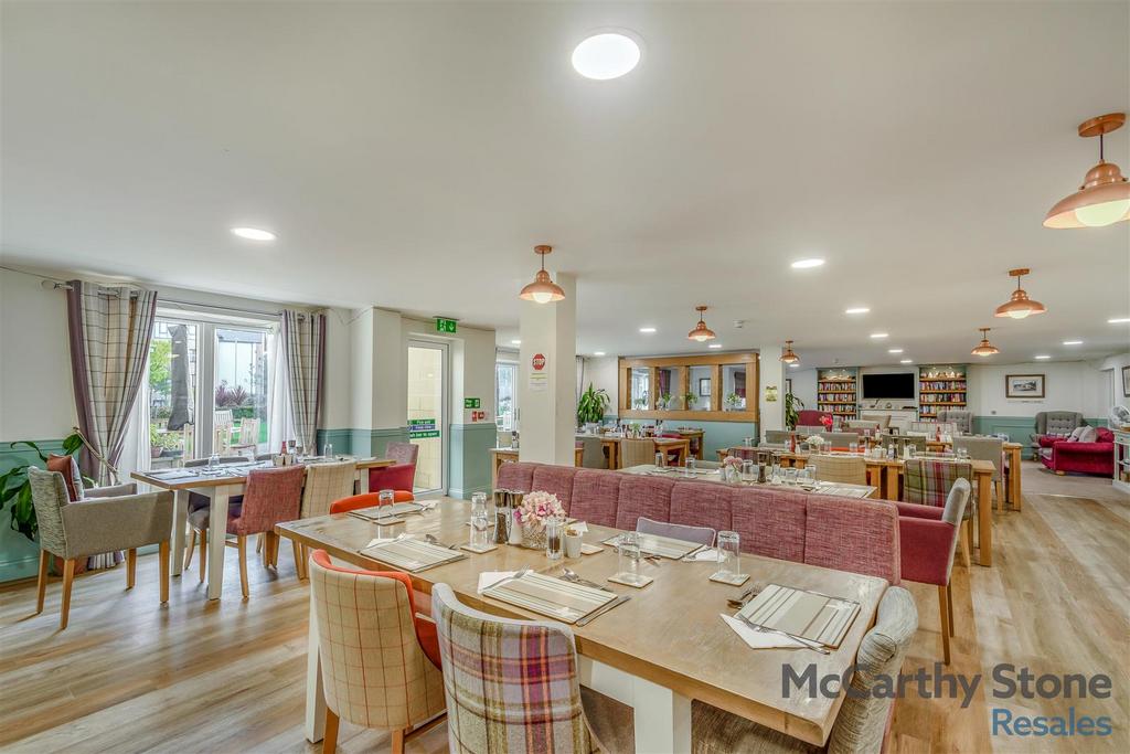 8635289-interior24.jpg