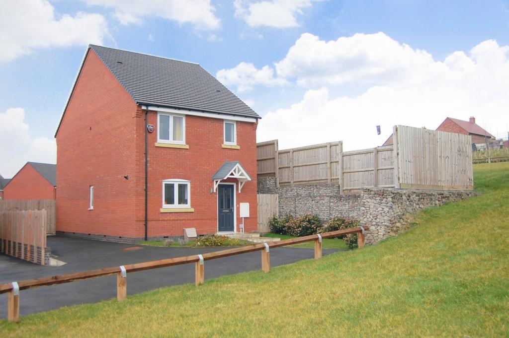 Ruston Close, Long Buckby... 3 bed detached house - £340,000