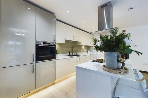 2 bedroom flat for sale, Station Hill, Bury St Edmunds, IP32
