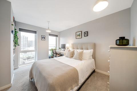 2 bedroom apartment for sale, Kennet House, 8 Enterprise Way, London, SW18