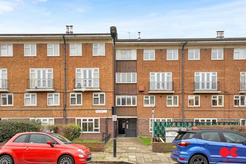 2 bedroom maisonette to rent, Milton Grove, London N16