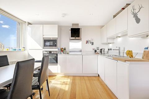 2 bedroom flat for sale, Mallard Point, Bow