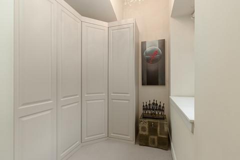 5a Albyn Place, Edinburgh, EH2 4NG