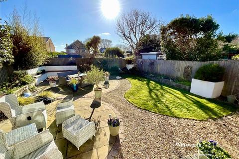 5 bedroom detached house for sale, Stuart Road, Highcliffe, Dorset, BH23