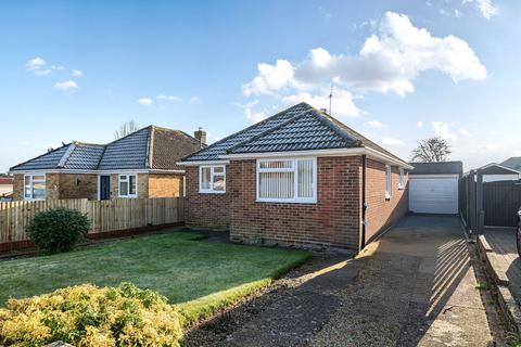 48 Brackley Way, Basingstoke, RG22 6LN