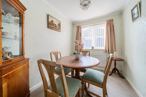 48 Brackley Way, Basingstoke, RG22 6LN