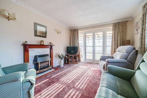 48 Brackley Way, Basingstoke, RG22 6LN