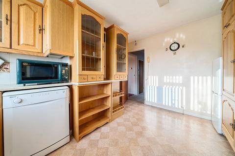 48 Brackley Way, Basingstoke, RG22 6LN