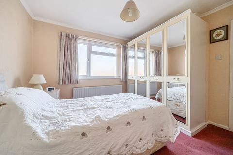 48 Brackley Way, Basingstoke, RG22 6LN