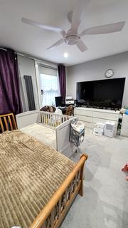 4 bedroom house to rent, Meath Road, London E15