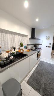 4 bedroom house to rent, Meath Road, London E15