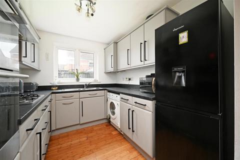 4 bedroom semi-detached house for sale, Lindup Road, Dronfield Woodhouse, Dronfield