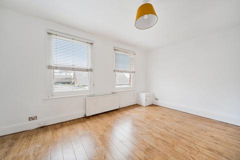 2 bedroom flat to rent, Morrish Road Brixton Hill SW2